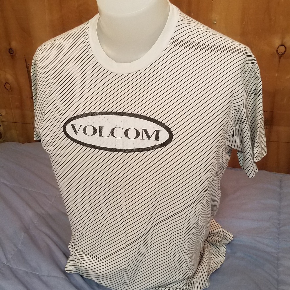 VOLCOM classic print
